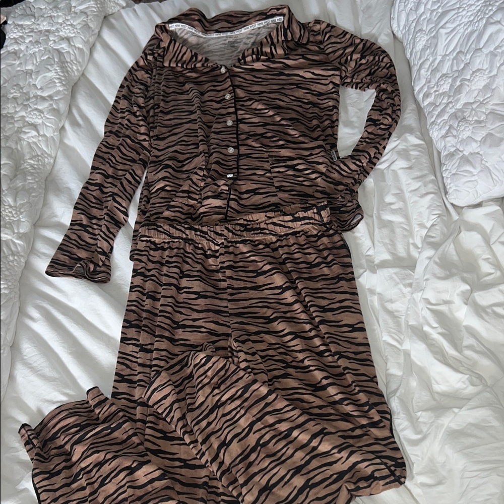 Pajama set